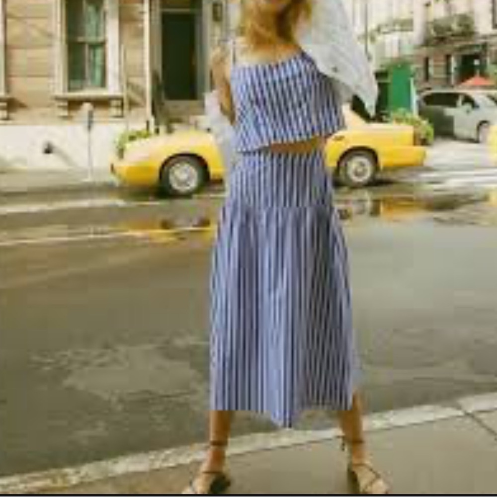 Old Navy blue and white stripe 2 piece set